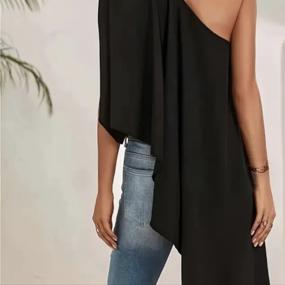 Women's~Asymmetrical Top~Black~Size 3X~NEW~🎁🎄Christmas Present🎁🎄 - Picture 2 of 7